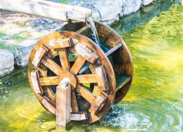 Обзор эффективных методов поиска, позволяющих найти воду для скважины. Руководство по бурению разведочной скважины дл...